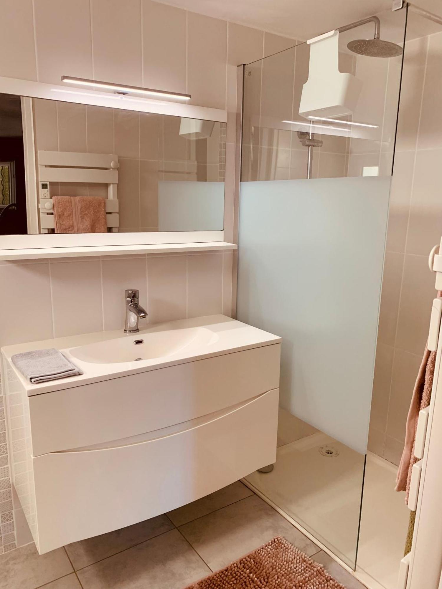 Appartement Independant Avec Jardin Et Acces Piscine Nîmes Buitenkant foto